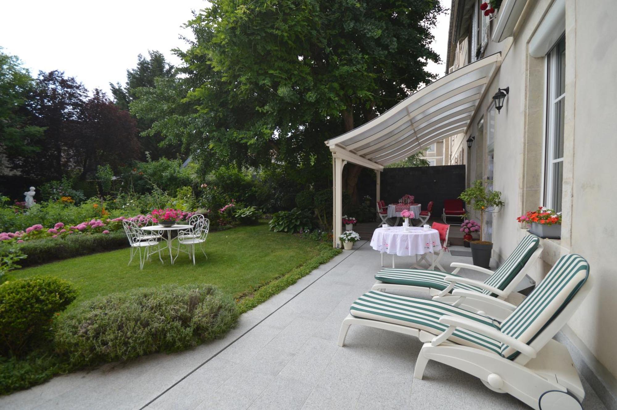 Chambre D'Hotes A Toul Centre Ville Avec Parking Prive Екстериор снимка